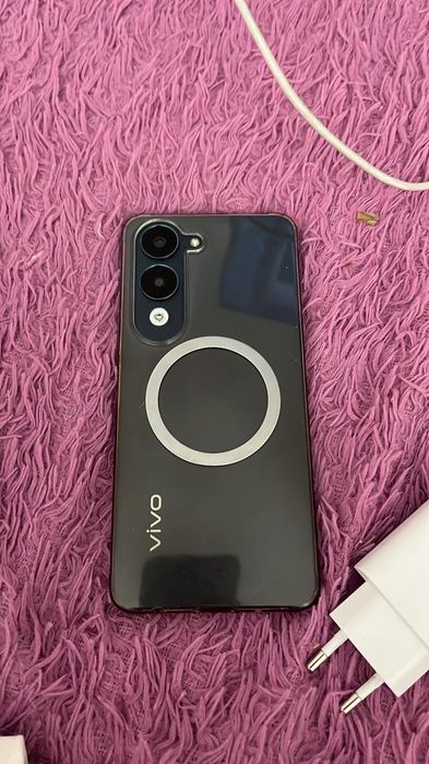 Vivo YO4 телефон