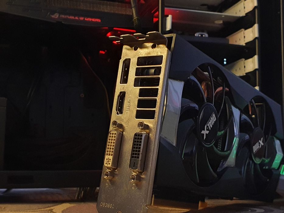 Видеокарта Sapphire R9 270x 2GB Dual-X OC (Бартер)