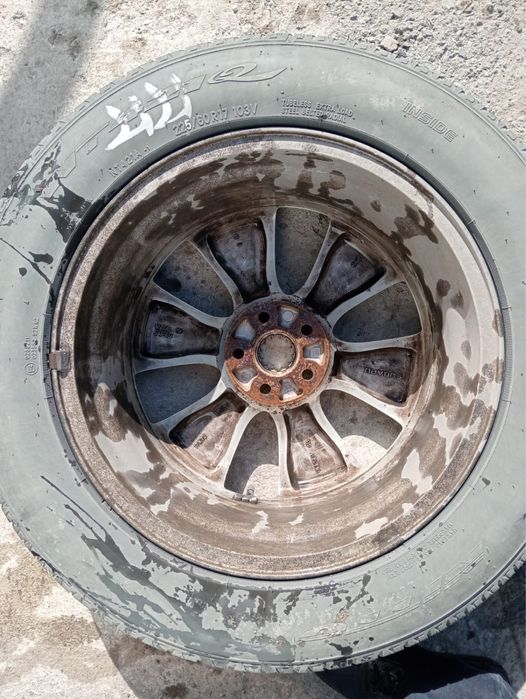 Шины с дисками  от Субару Аутбэк