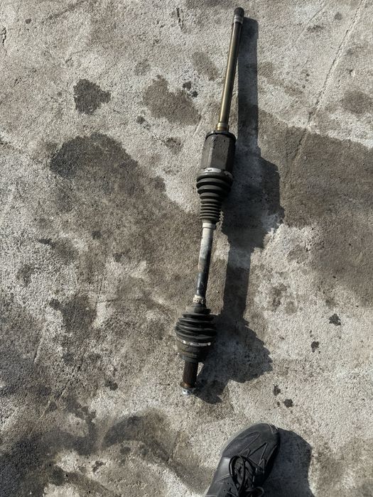 Предна дясна полуоска бмв х5 40д 306