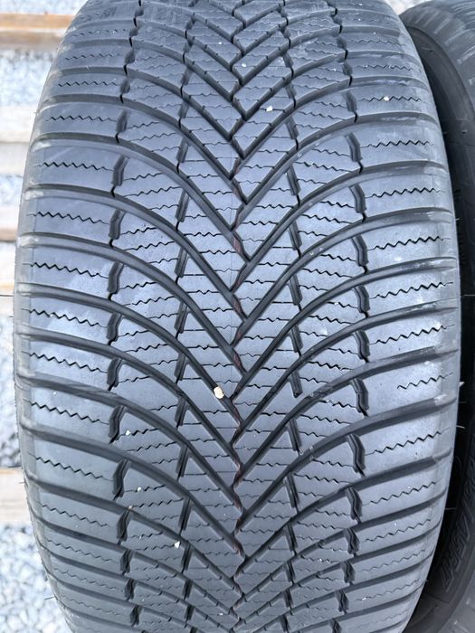 2бр 225/45/17 на 7мм с 4523дот