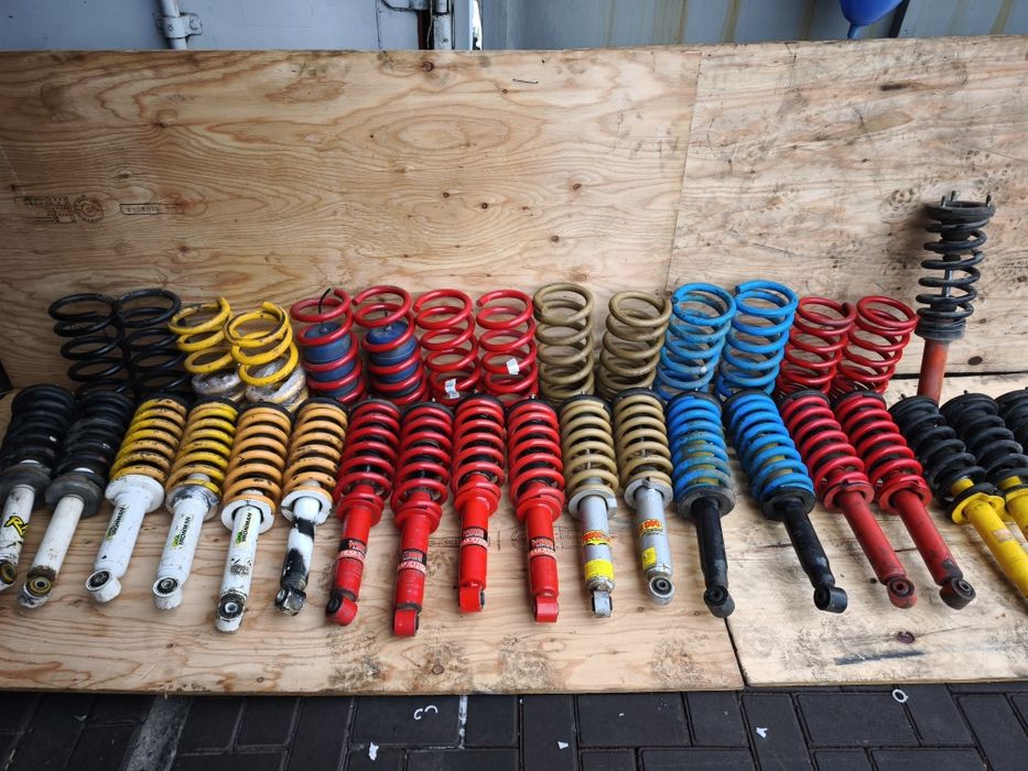 Амортизаторы Митсубиси Паджеро