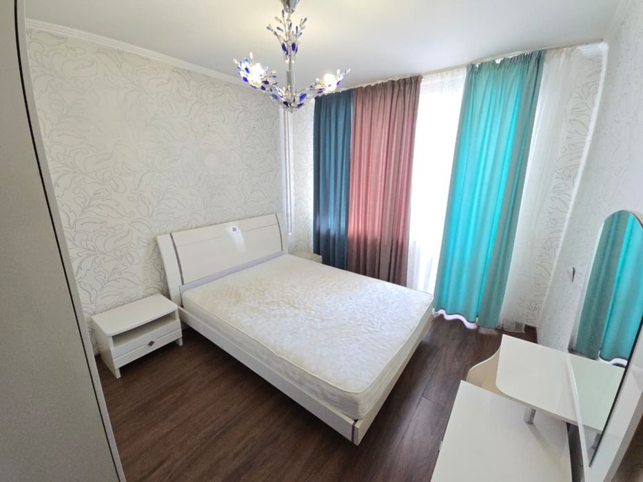 Продам 3 комнатную квартиру