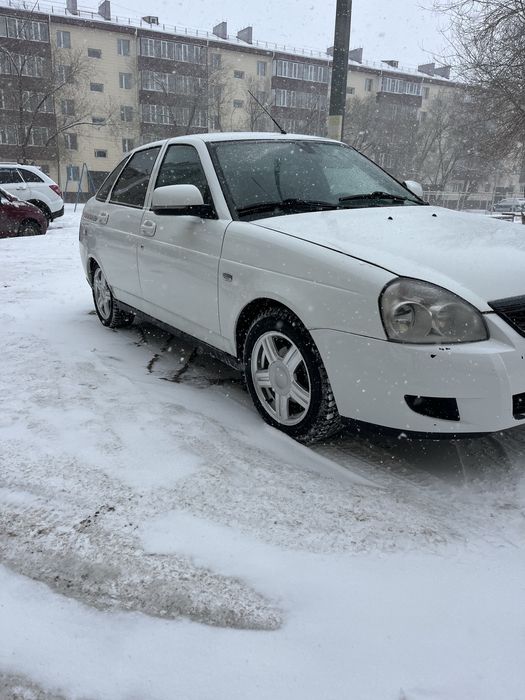 Продам приора 2 люкс