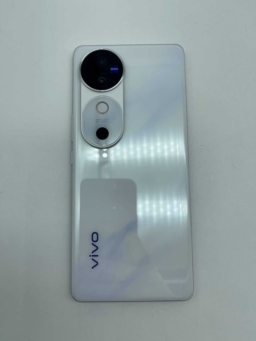 Vivo V40 (V2348)