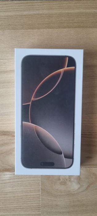 I phone 16 nou in cutie