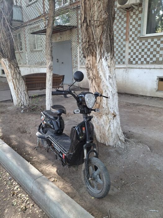 Продаю скутер сянгу