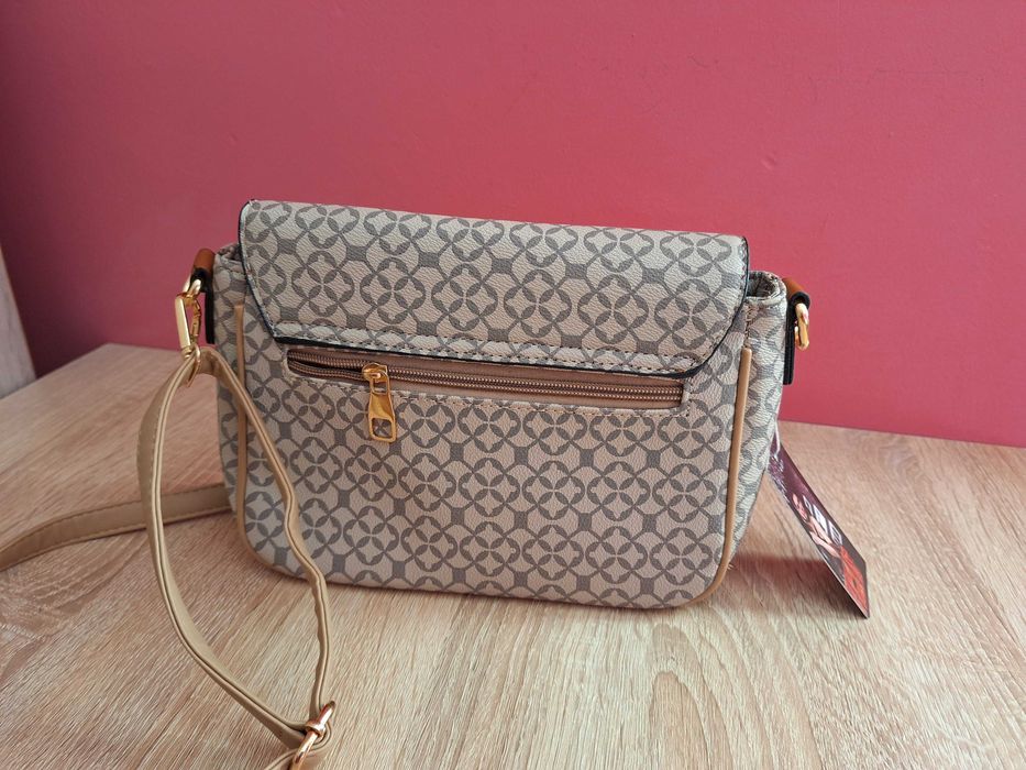 Дамска чанта нова