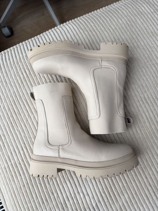 Botine din piele naturala