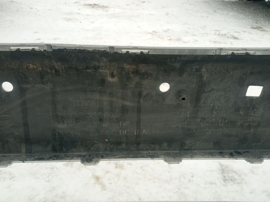 Бампер на тойота камри 50