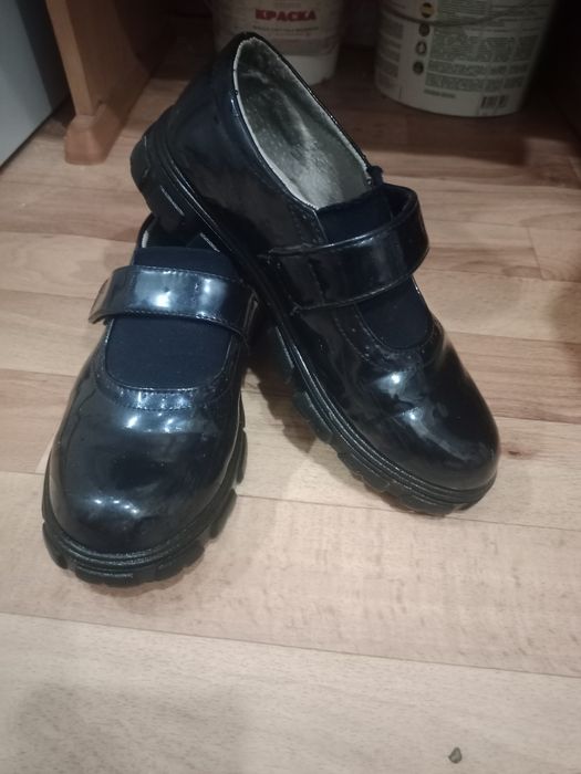 Туфли для девочки.