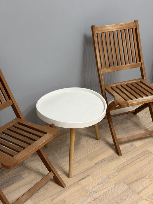 Продам набор 2 стула со столиком