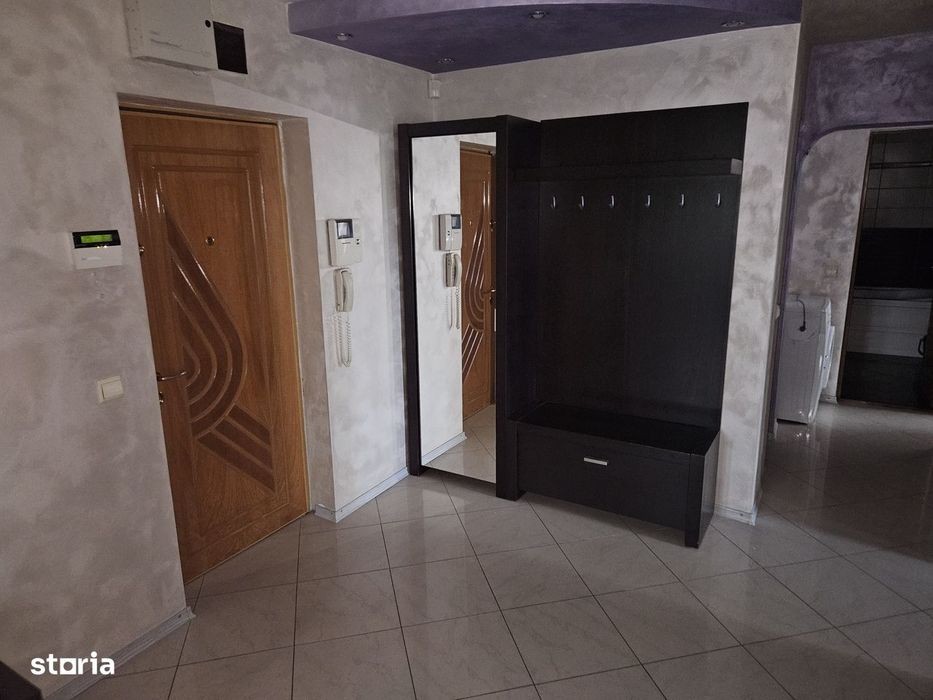 Închiriez apartament 3 camere zona Popa Sapca