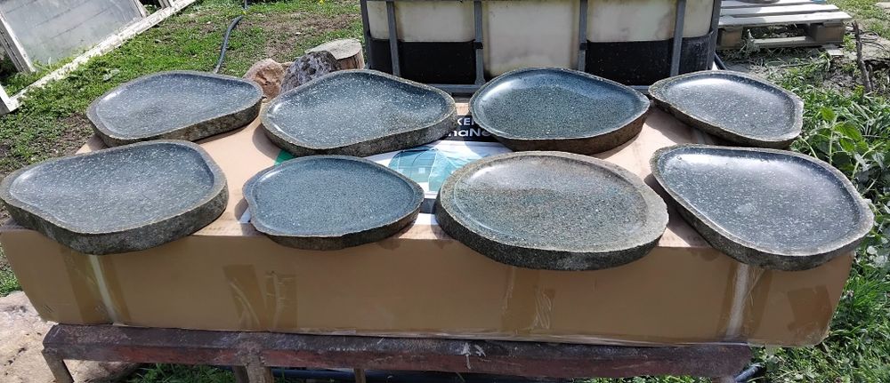 Чинии от естествен камък