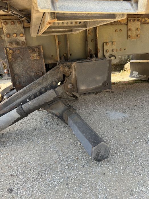 Работещ падащ борд за камьон