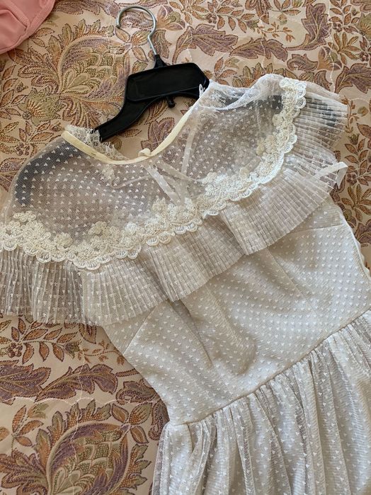 Женское платье нарядное