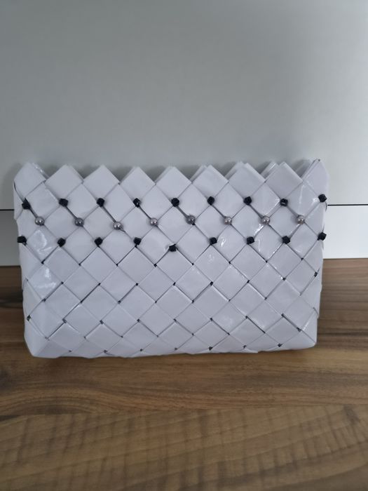 Genti și portofele handmade