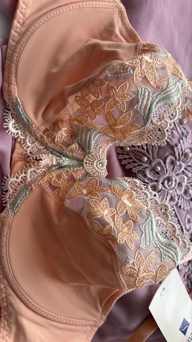 Бюстгальтеры, нижнее белье