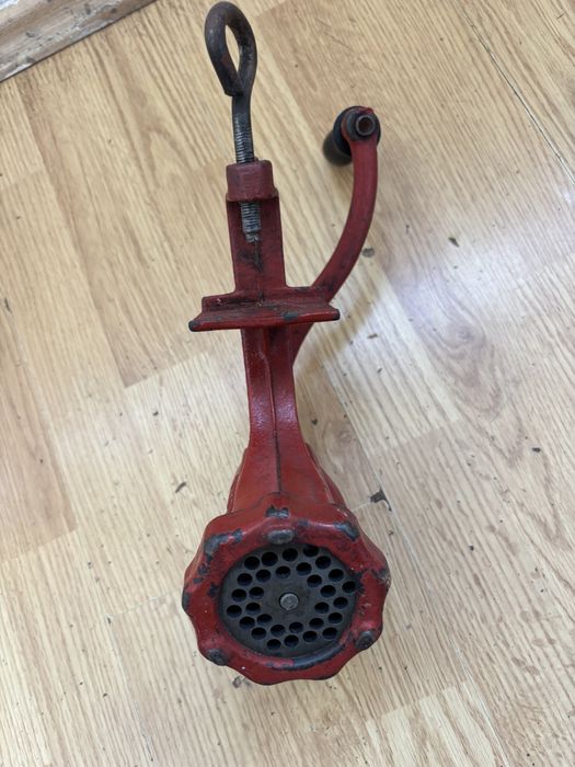 Masina de tocat Flacara din fonta