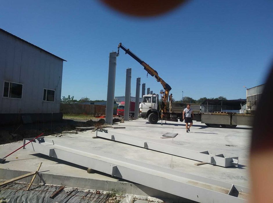 Услуги с Камион с Кран,Услуги със Самосвал,Услуги с автокран.