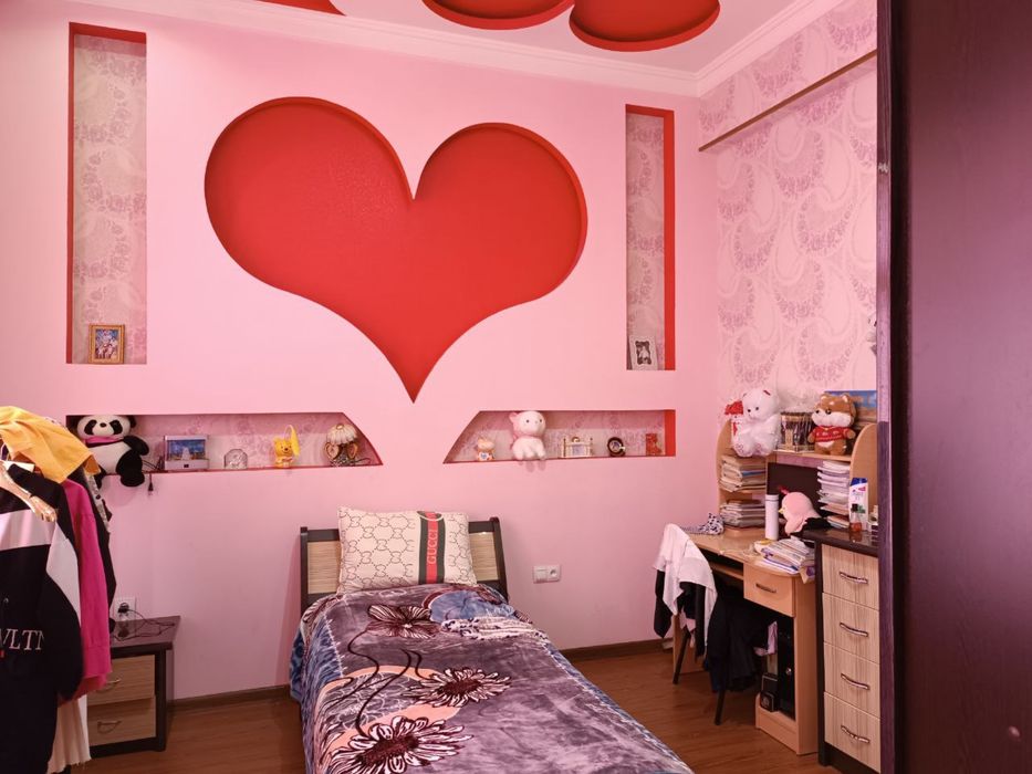 Сергели. Кумарик. Участок 8соток, 8комнат, 4санузла, 2кухни подвал