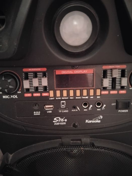 Портативная колонка