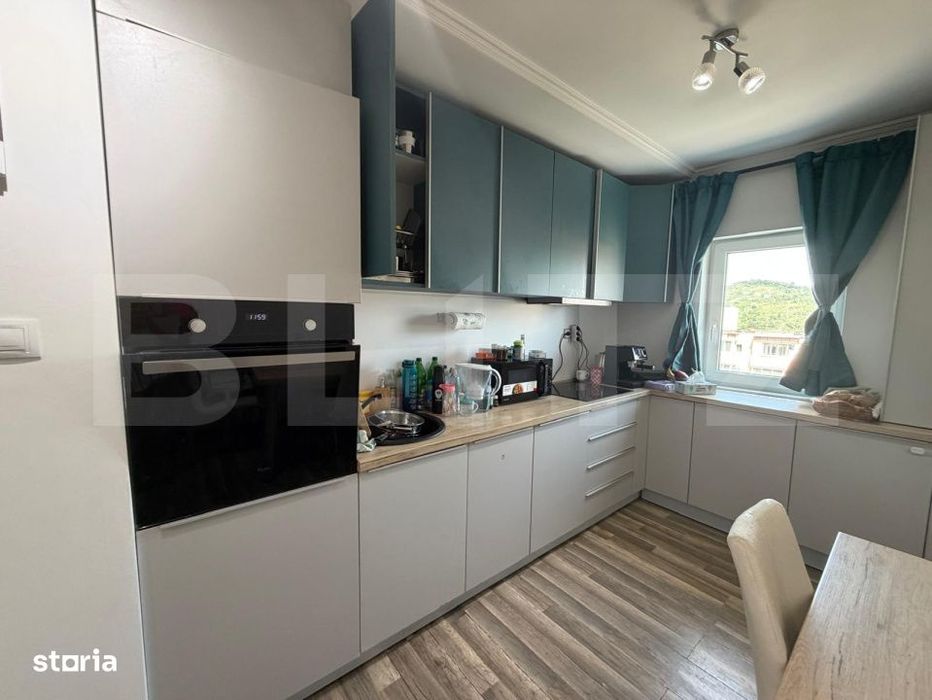 Apartament 4 camere deco, 2 bai, 82 mp, lift nou, parcare primarie zon — fotografia 3