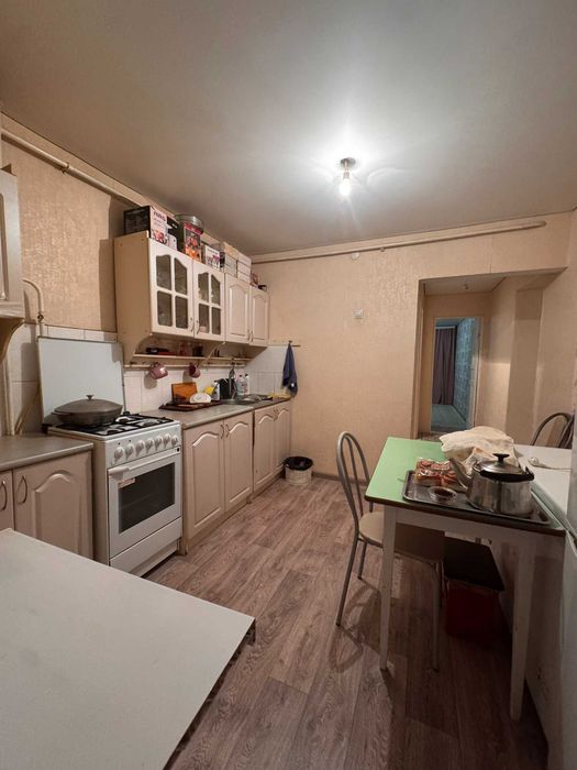 Продам 2х комн кв Сазда кирпичный дом