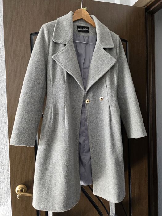 Продам пальто женское