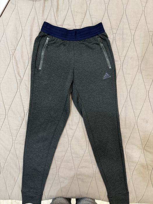 Спортивный костюм Адидас