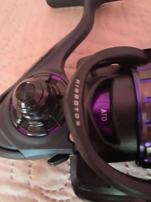 Продавам нов спининг сет