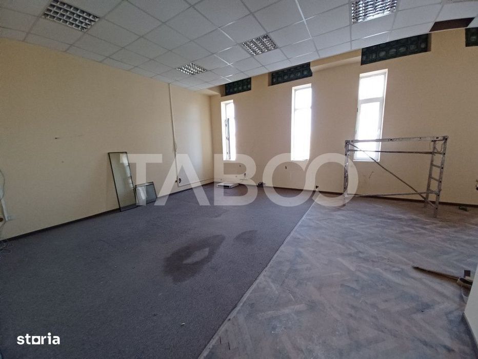Spatiu de birouri pe Mihai Viteazul Sibiu compartimentare dupa nevoi