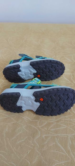 Нови ,детски сандалки номер 29-30