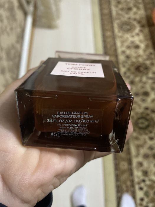 Женский вишневый духи