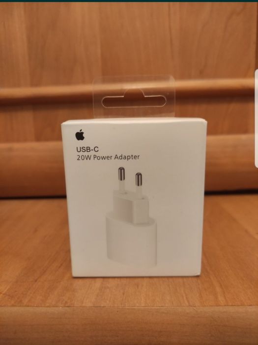 Продам адаптер на айфон