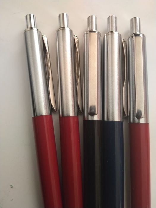 Продавам нови автоматични химикалки от времето на 1985 г.