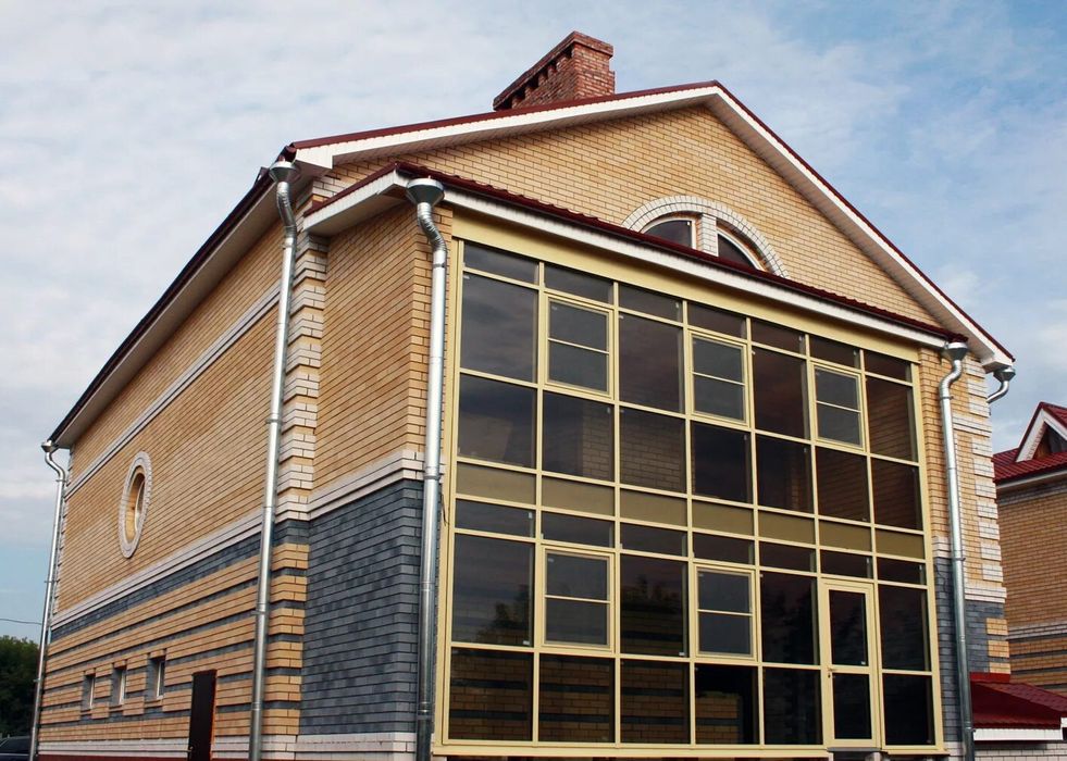 ОКНА и балконов и витражом