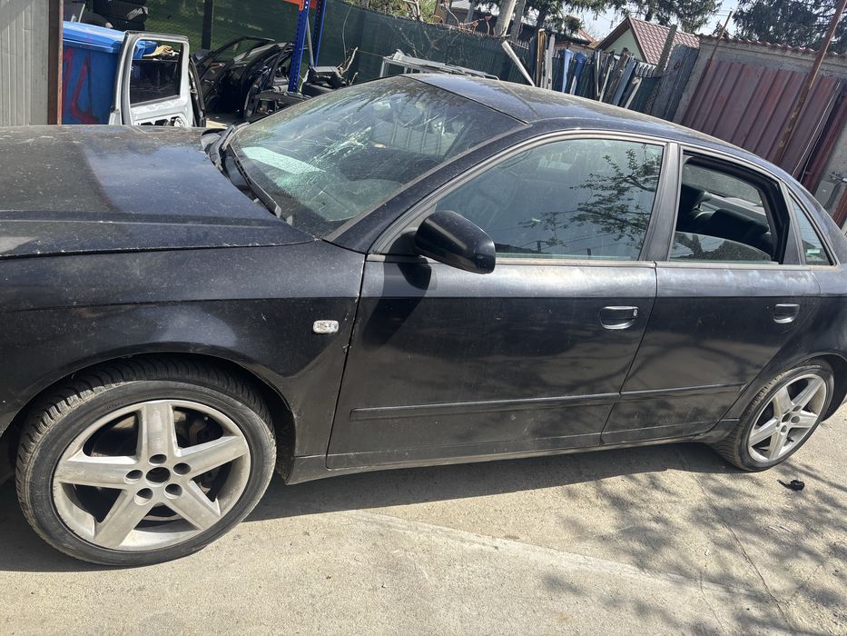 Dezmembrez audi a4 b7 2.5 tdi