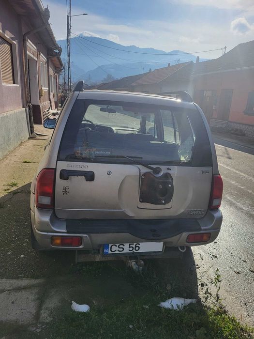 Vând Suzuki Grand Vitara 2.5 V6 NEGOCIABIL