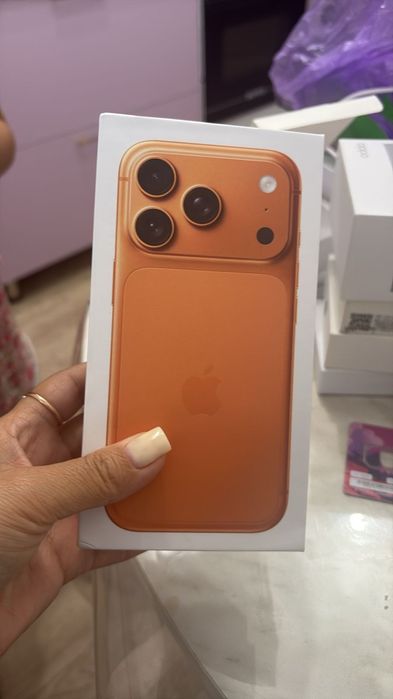 iPhone XR 17 PRO внутри Xr