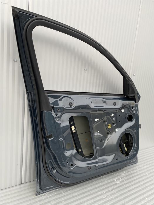 Usa st fata Audi A4 B8 • cod de culoare LZ7H • 2008-2012