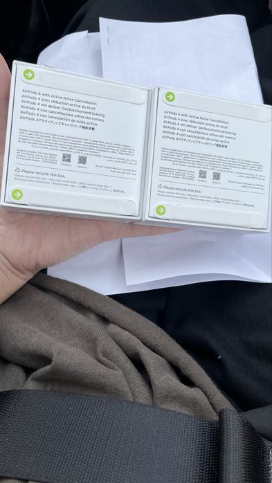Продам airpods 4.