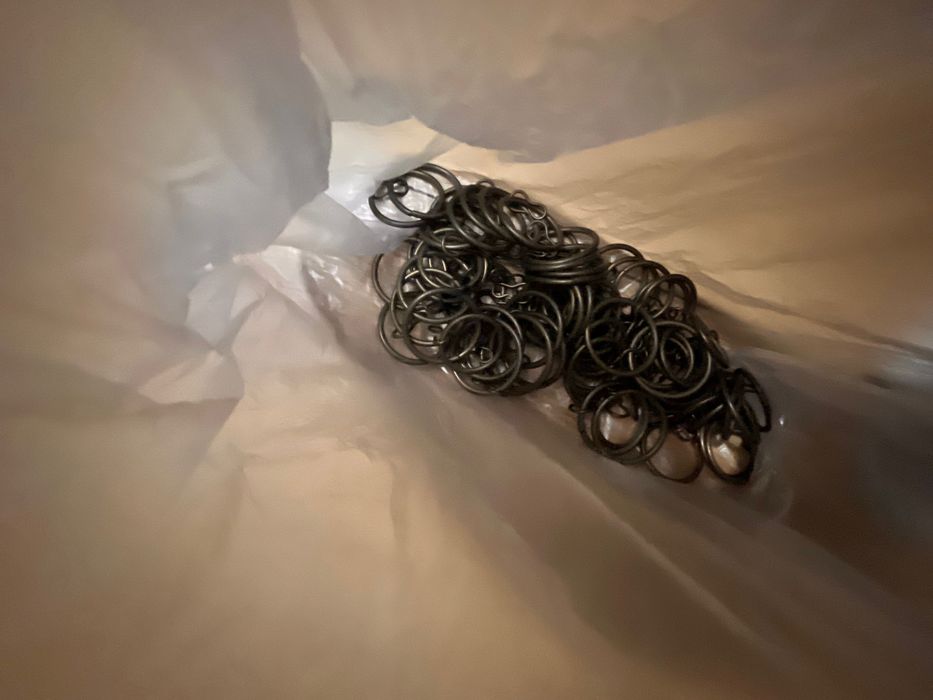 Продам б/у карнизы для штор