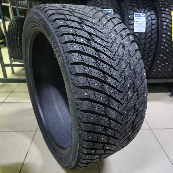 275/40r22 перед 315/35r22 зад разноширокие шины шипы
