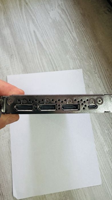 RTX Qadro 4000 Nvidia