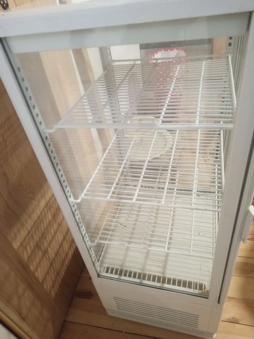 Продавам Хладилна витрина
