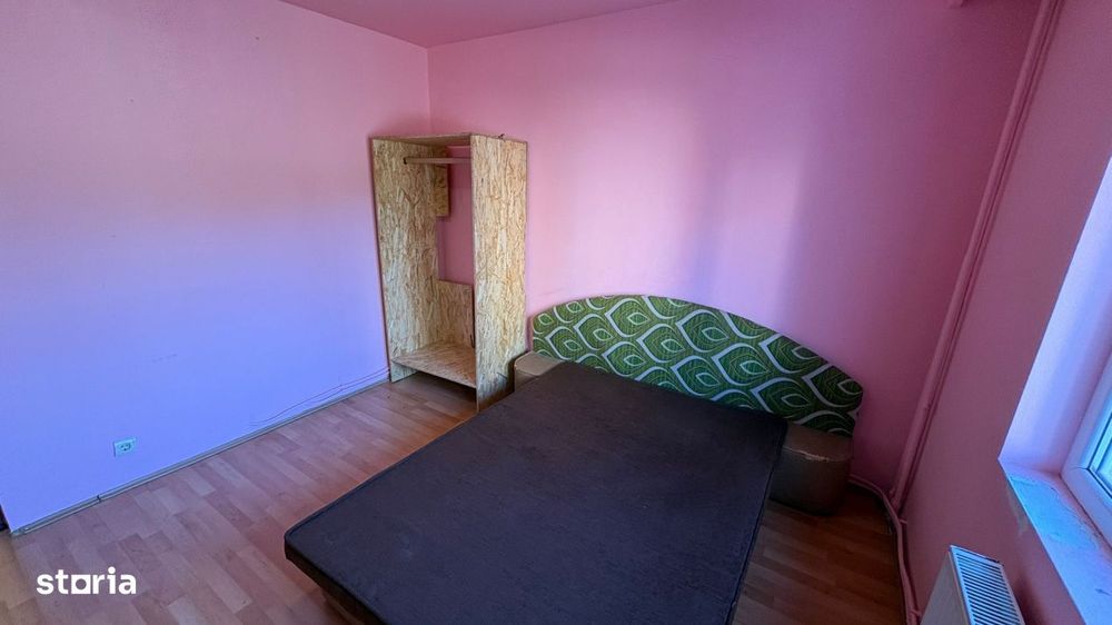Apartament 2 camere, Plopilor, etaj 1, camere decomandate, centrala pr