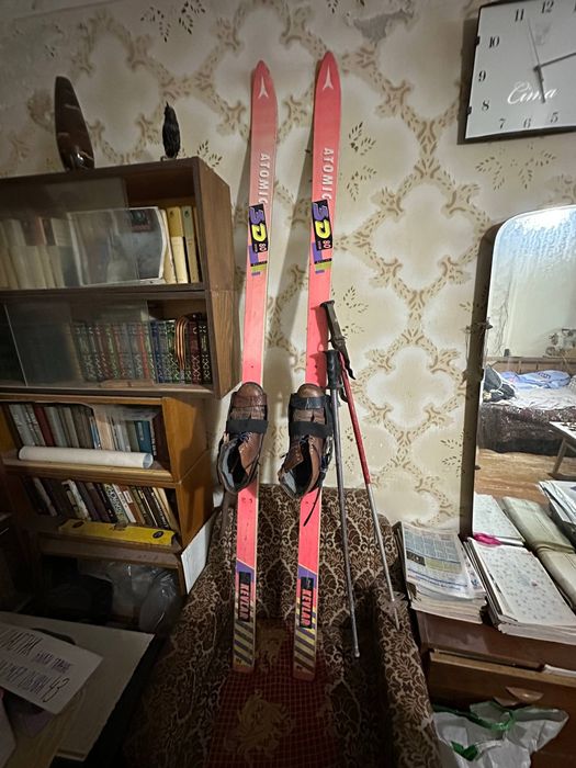 Срочно Продаётся лижа состояние хорошая