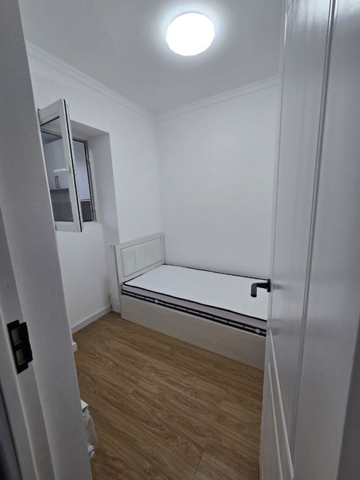 Сдаётся койко-место для девушек.