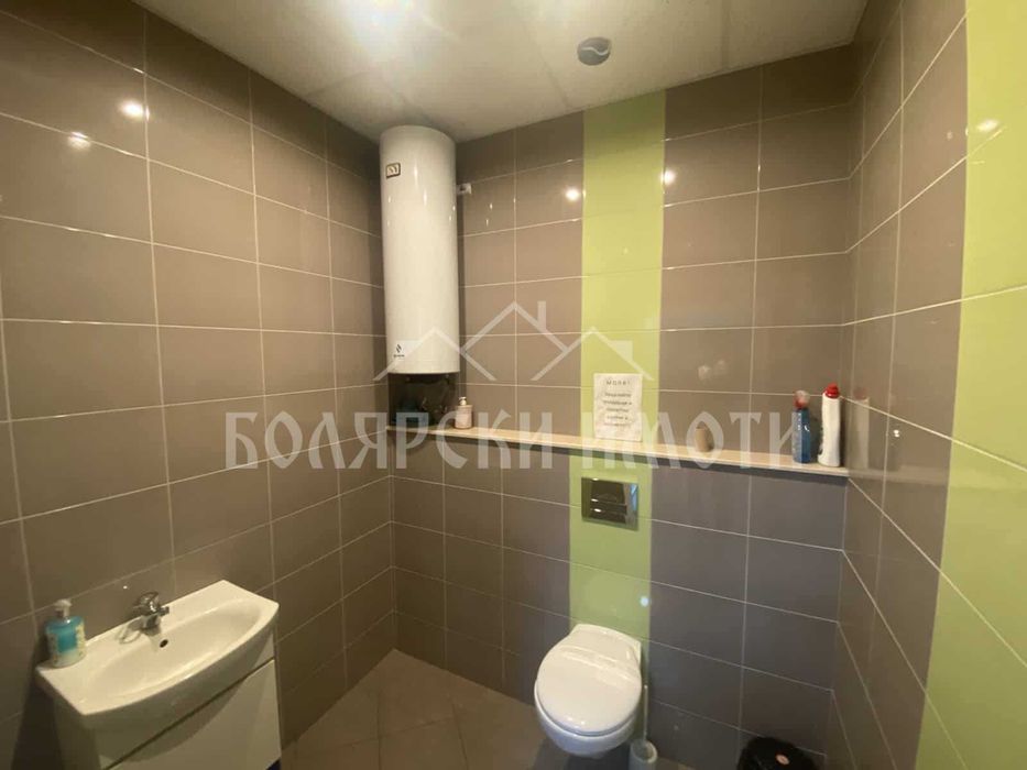 Дава се под наем Офис в Велико Търново, Център - 120 кв.м за 1355 € - Снимка #7